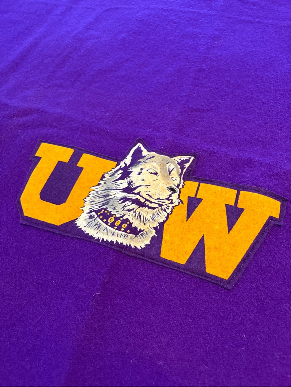 Purple Huskies UW Graphic wool stadium blanket